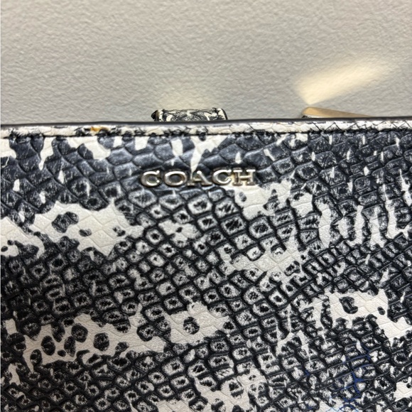 Coach Black and White Snakeskin Pattern Leather Wallet - Picture 3 of 6